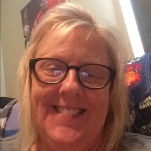 Meet your Posher, Denise